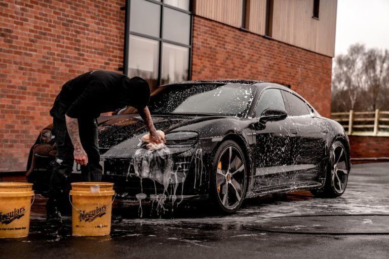 Car-detailing Specialist