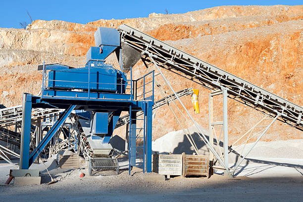 Stone crushing unit